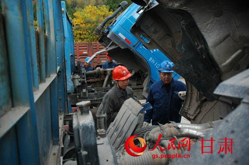 深秋送健康，體檢進(jìn)一線——劉電廠開展生產(chǎn)用車駕駛員專項健康體檢活動